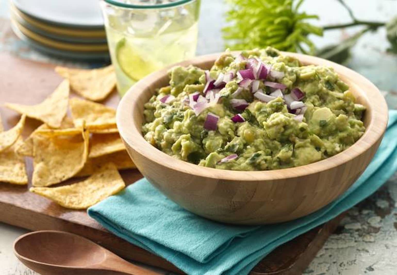 Guacamole with Queso Fresco - Mexican Recipes - Old El Paso