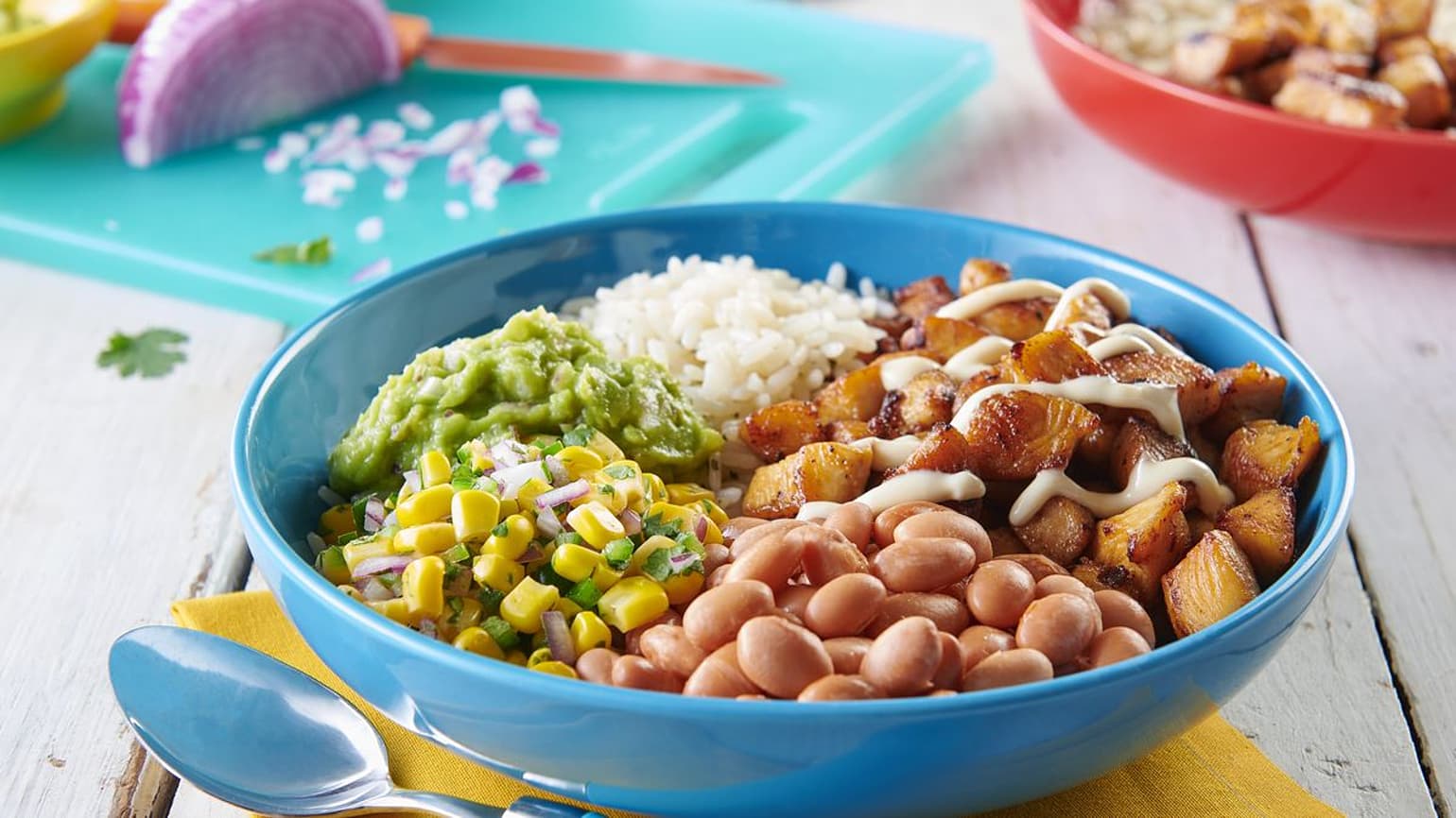 Homemade Chipotle Bowl with Chicken - Food Dolls