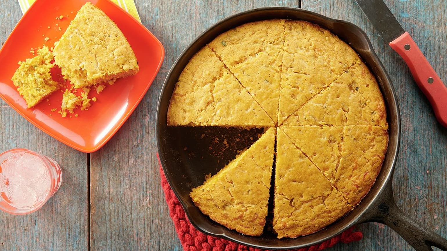 Cheesy Mexican Skillet Cornbread - Mexican Recipes - Old El Paso