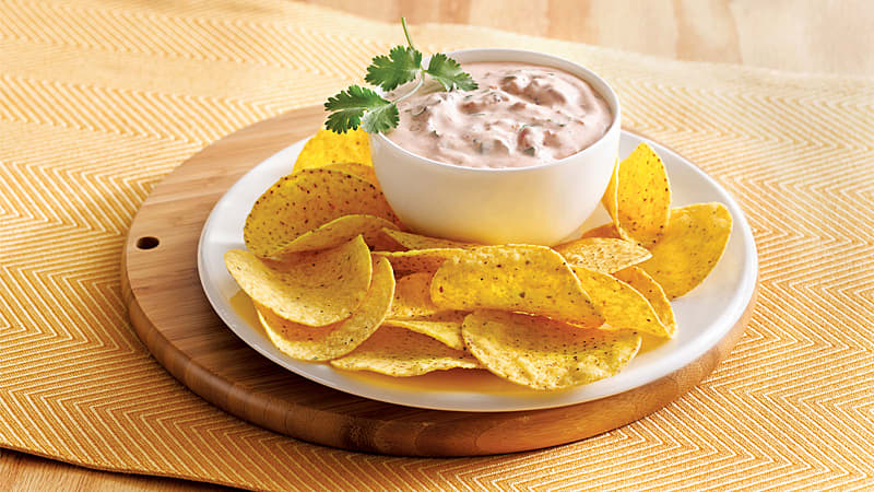 Creamy Salsa Dip - Mexican Side Dishes - Old El Paso