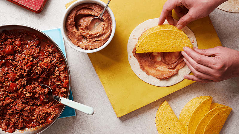 beef mince with spread & tortillas