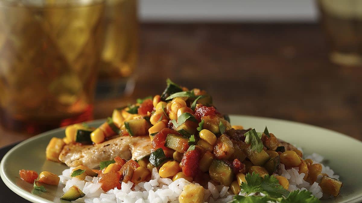 Super Quick Salsa Chicken Recipe from Old El Paso - Old El Paso