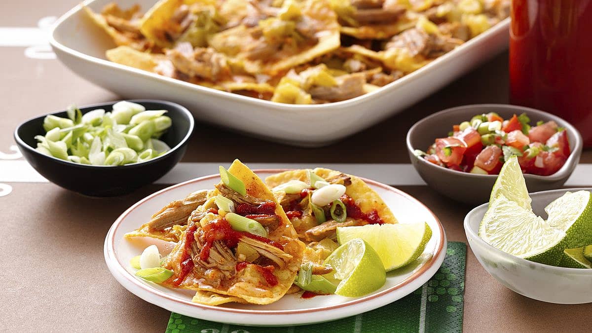 Crispy Carnitas Nachos - Mexican Recipes - Old El Paso